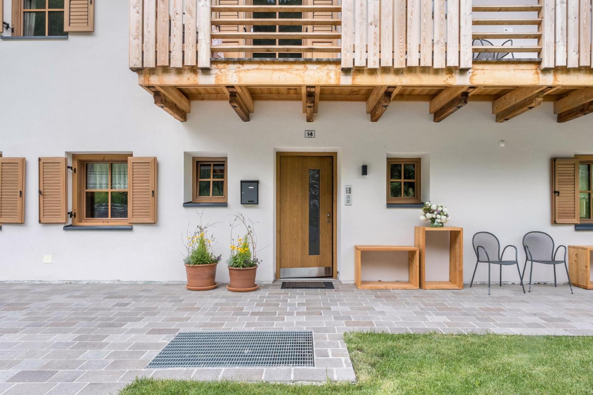 Haensel Und Gretel Schlosshof Umes Extérieur photo